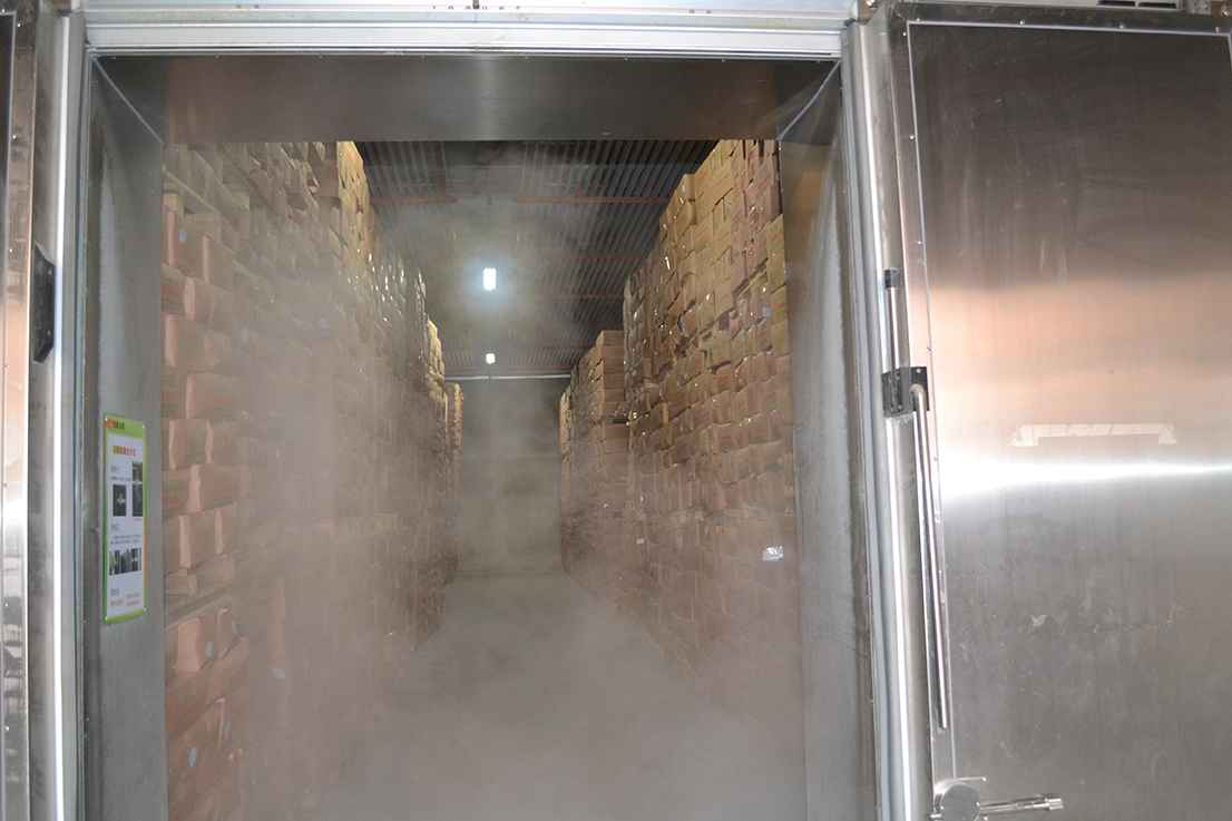 冷库内部展示.jpg 冷库内部展示.jpg